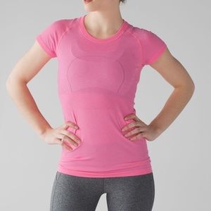 Lululemon swiftly tech short sleeve